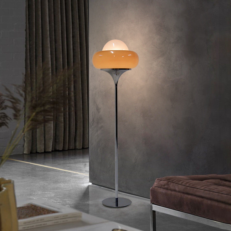 Luna Glow | Retro Bauhaus-inspirerad bordslampa för en tidlös look