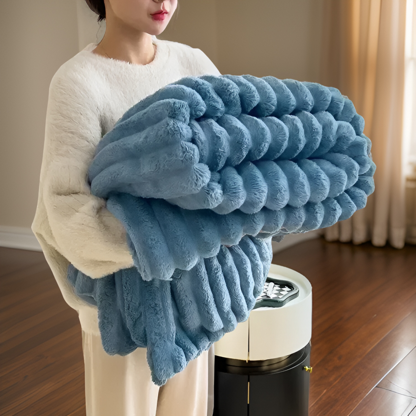 Snuggio | Cosy Fleece Blanket for Ultimate Comfort & Relaxation