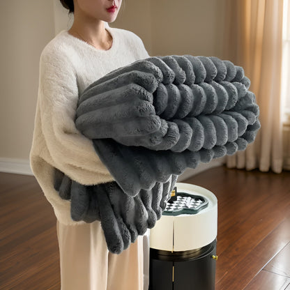 Snuggio | Cosy Fleece Blanket for Ultimate Comfort & Relaxation