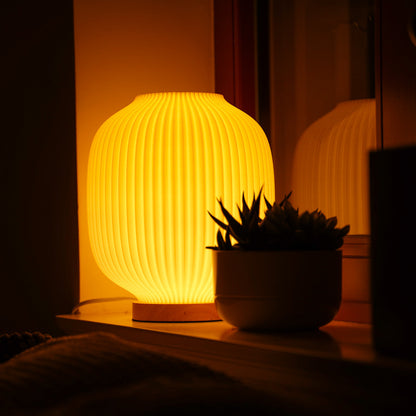 PuroGlow | Minimalistisk LED Bordslampa för En Stilren Belysning