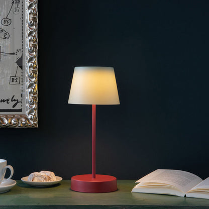 NOVA | Elegant Bordslampa med Modernt Design