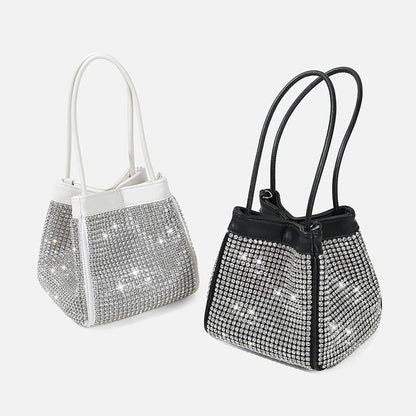 STYLO | Strass Handväska för Kvinnor - Elegant Accessoar med Polyesterfoder