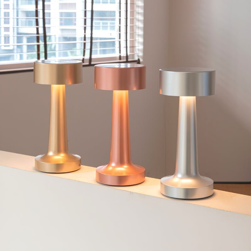 MetroGlow Touch Lampa | Stilren Design med Justerbar Ljusintensitet - Hållbar och Elegant